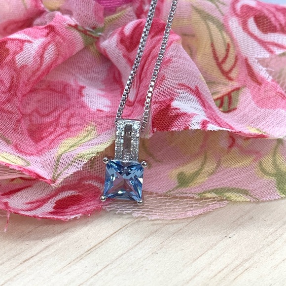 Sterling Silver 925 CZ Blue Topaz Necklace - Picture 3 of 8